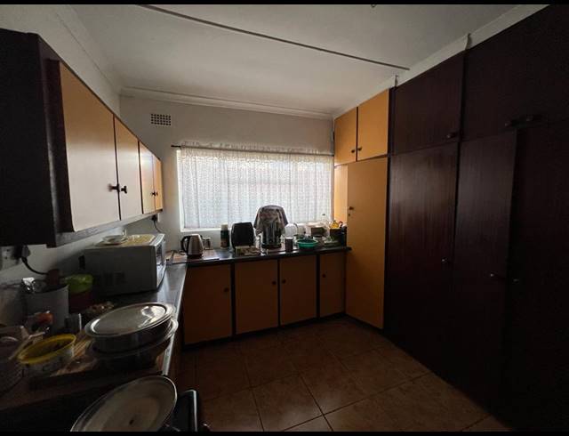 4 BEDROOM FREESTANDING FOR SALE IN NEWHOLME